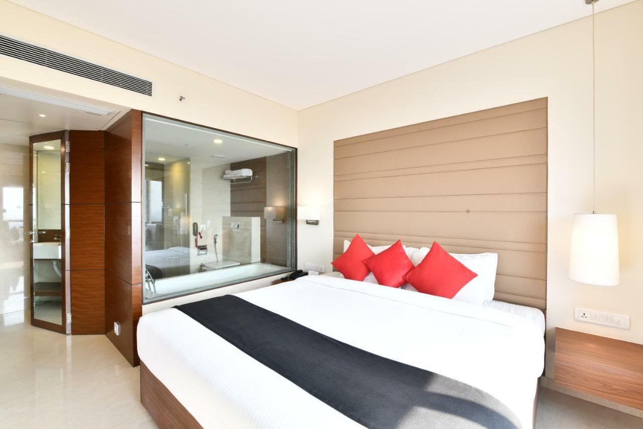 Krishna Palace Hotel - Ambernath Ambarnath Eksteriør bilde