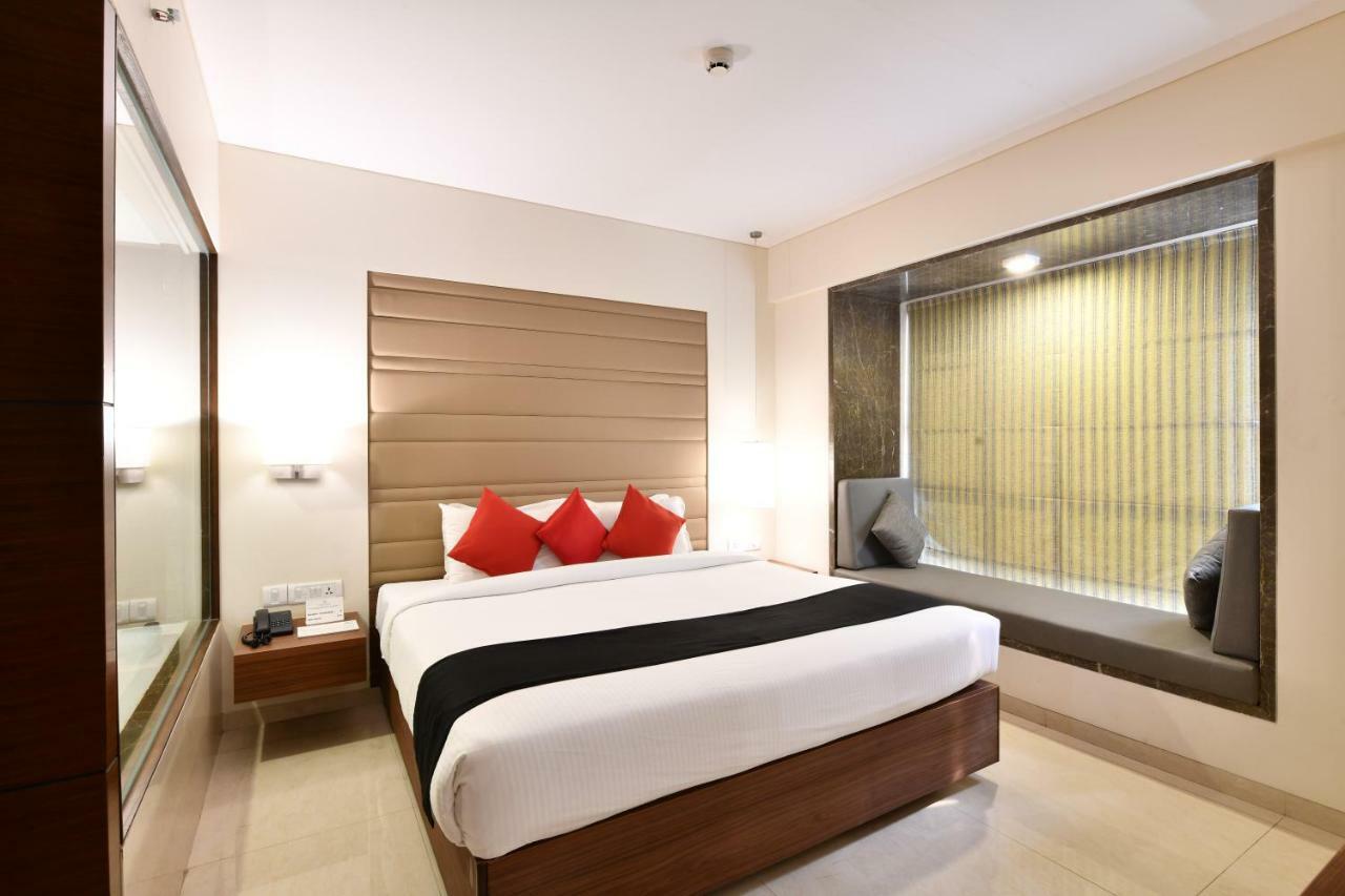 Krishna Palace Hotel - Ambernath Ambarnath Eksteriør bilde